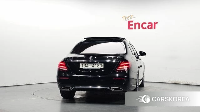 Mercedes-Benz E-Class W213 id 4581569 из Кореи 23