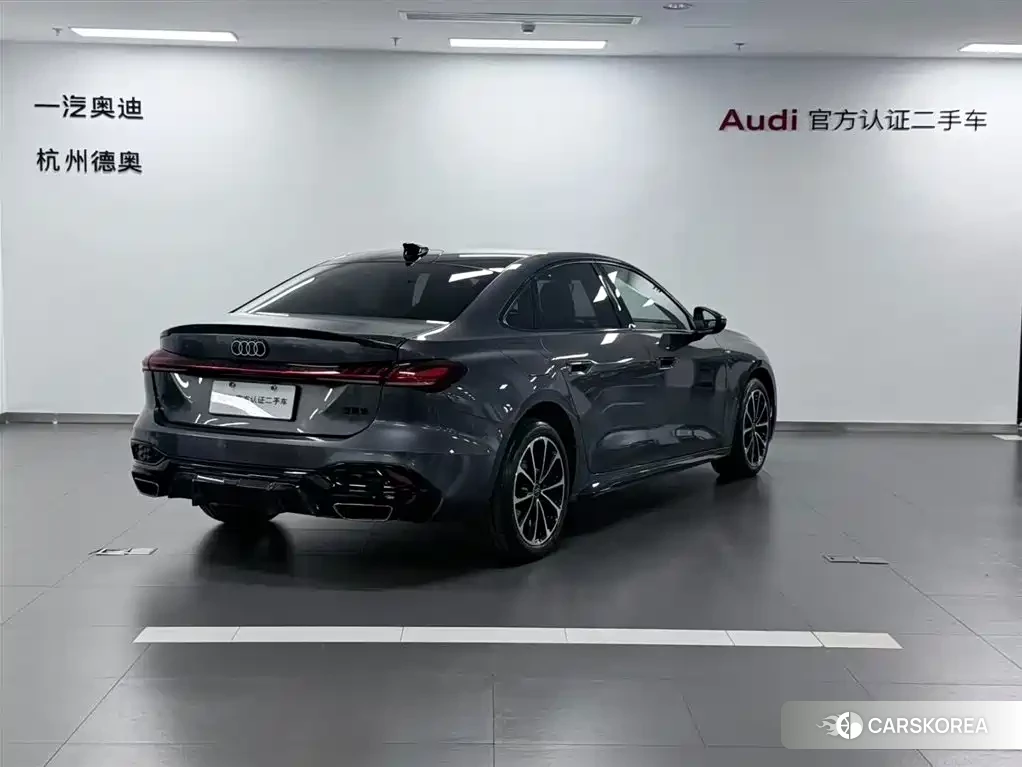 Audi A5L 2025 Silver/gray из Китая, фото 3