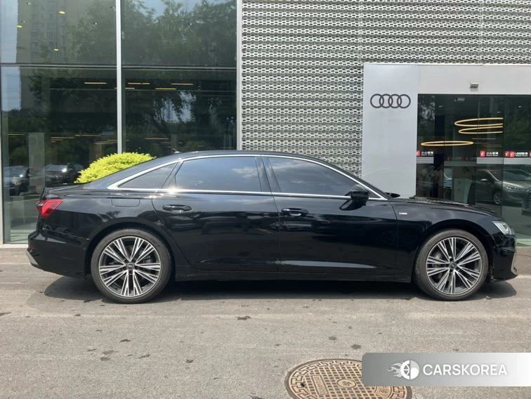 Audi A6L 2023 Черный из Китая, фото 5