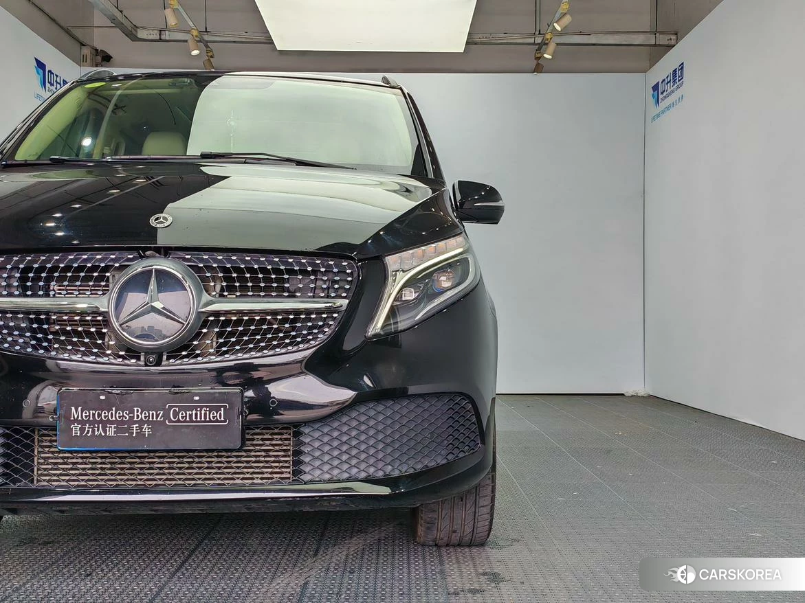 Mercedes-Benz V-class id 4455816 из Китая 16