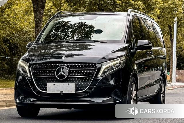 Mercedes-Benz V-class 2023 Черный из Китая, фото 4