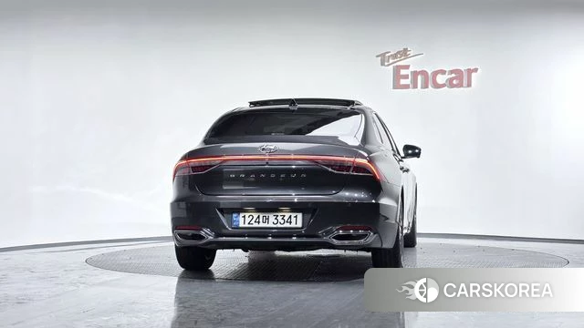 Hyundai The New Grandeur IG id 3800437 из Кореи 13