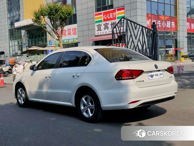Volkswagen Lavida 2022 Белый из Китая, фото 3