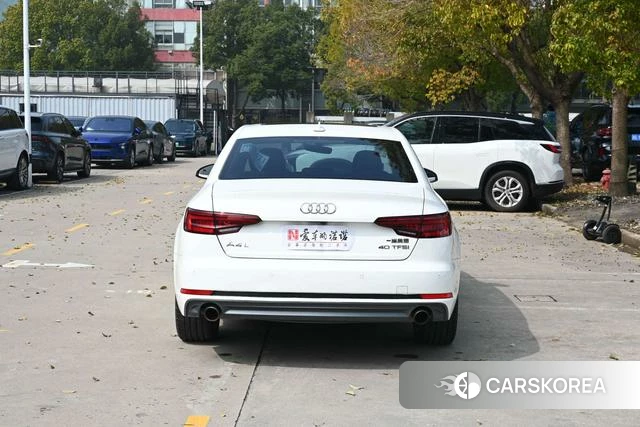 Audi A4L id 4240246 из Китая 17
