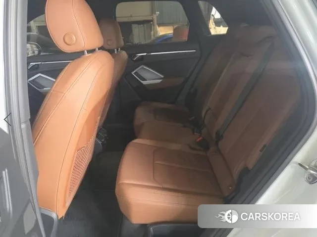 Audi Q3 (F3) 2023 Белый из Кореи, фото 3