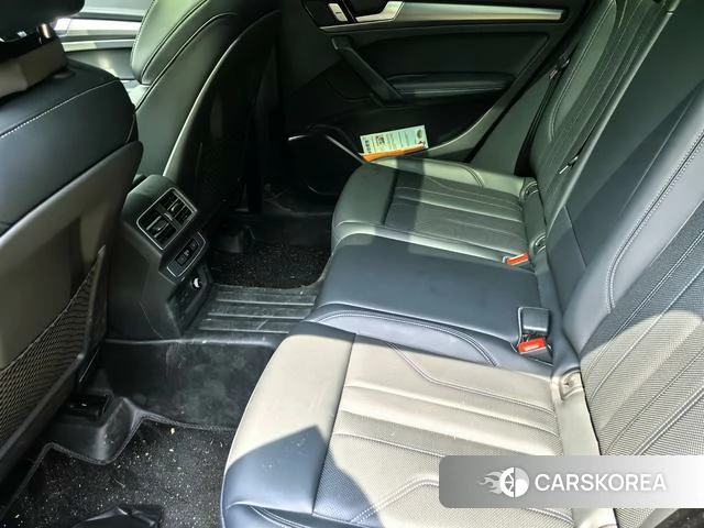 Audi Q5L id 3920746 из Китая 9