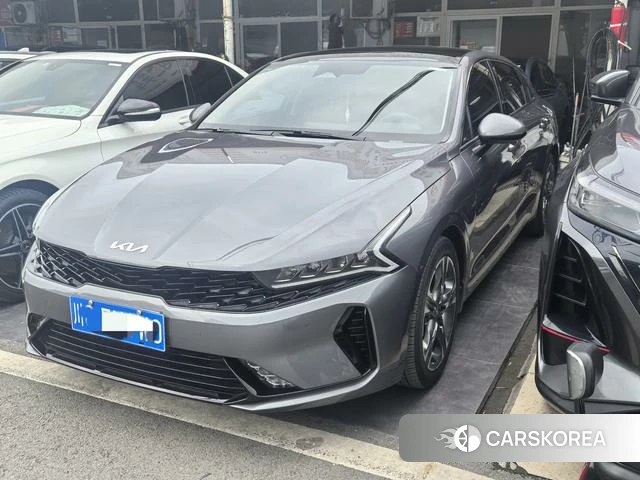 Kia K5 2023 Темно-серый из Китая, фото 6