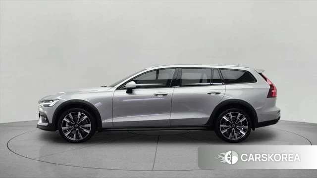 Volvo V60 Cross-Country 2nd Generation id 4572171 из Кореи 13