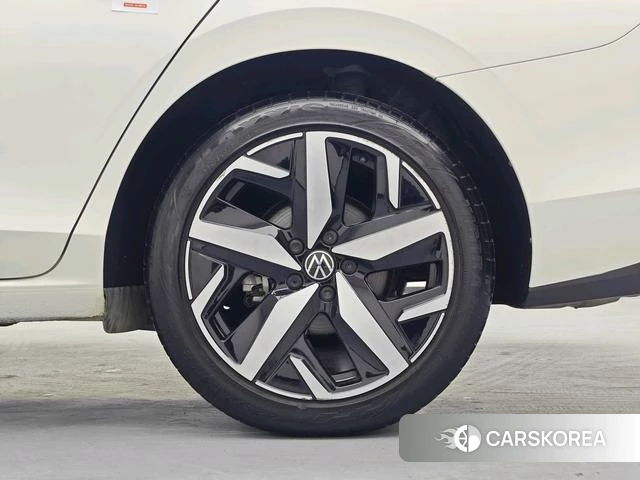 Volkswagen Lingdu id 4290241 из Китая 13