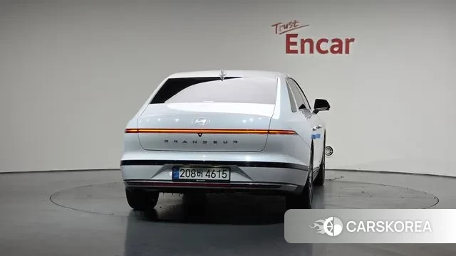 Hyundai Grandeur (GN7) id 3278451 из Кореи 13