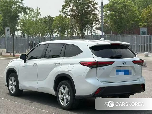 Toyota Highlander 2022 Белый из Китая, фото 3