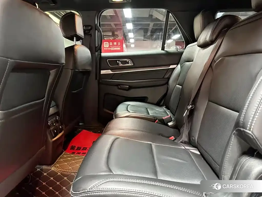 Ford Explorer 2018 Черный из Китая, фото 3