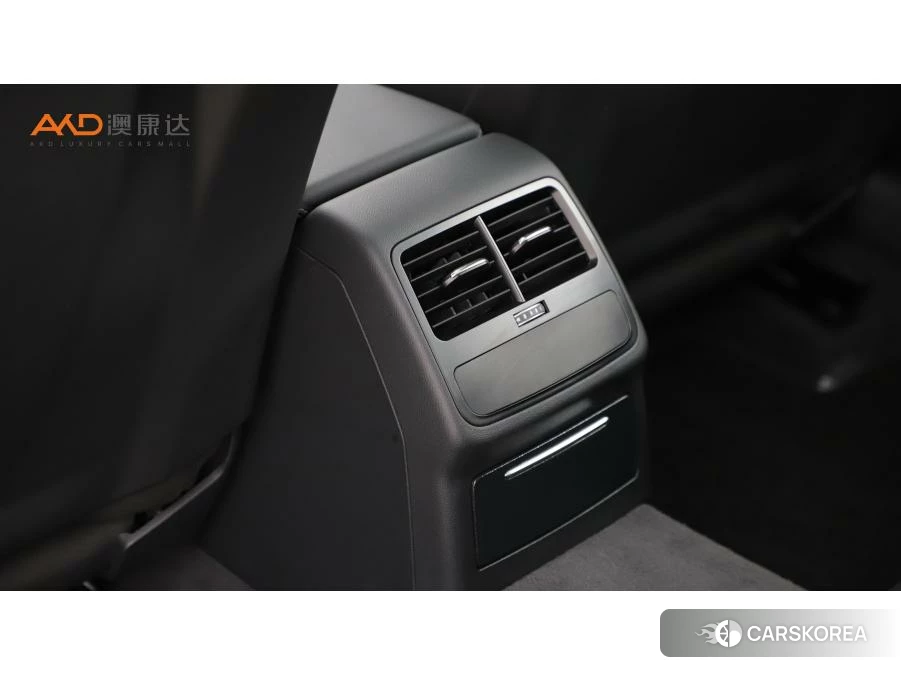Audi A4L 2023 Темно-серый из Китая, фото 3
