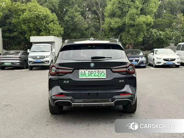 BMW iX3 2024 Черный из Китая, фото 3