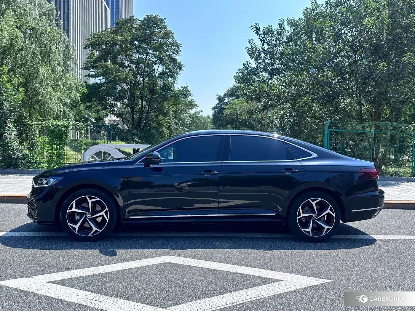 Volkswagen Passat id 4681134 из Китая 12