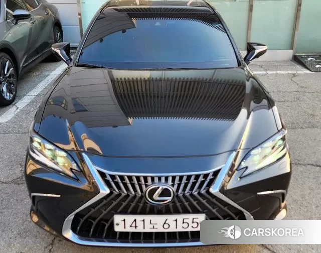 Lexus ES300h 7th generation 2023 Черный из Кореи, фото 4