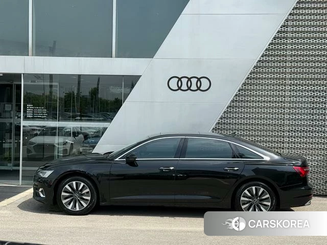 Audi A6L 2023 Черный из Китая, фото 3