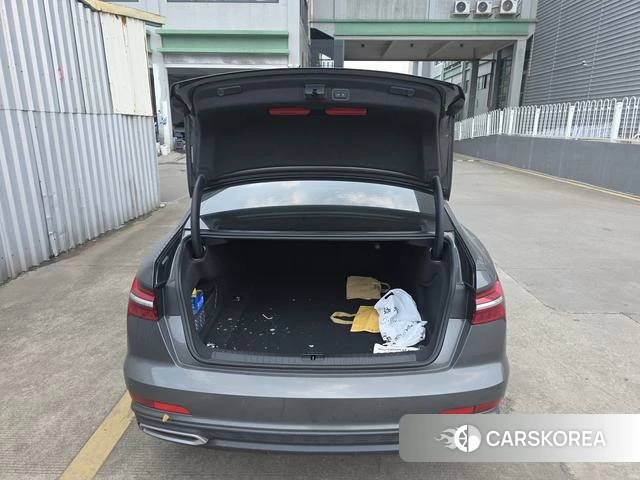Audi A6L id 4261391 из Китая 10