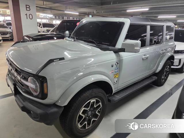 Ford Bronco 6th Generation 2024 Небесно-голубой из Кореи, фото 3