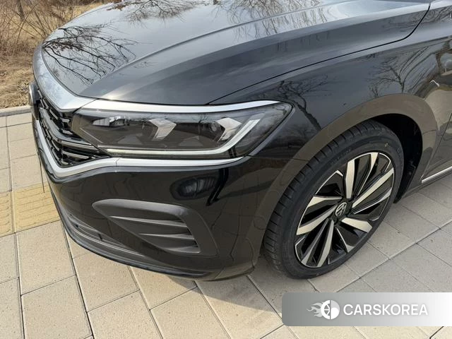 Volkswagen Passat id 4256035 из Китая 17