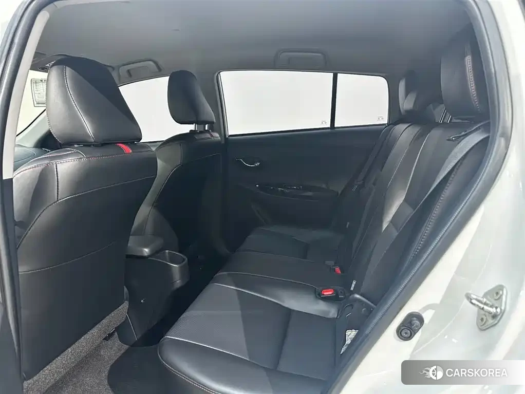 Toyota Yaris L id 4545799 из Китая 16