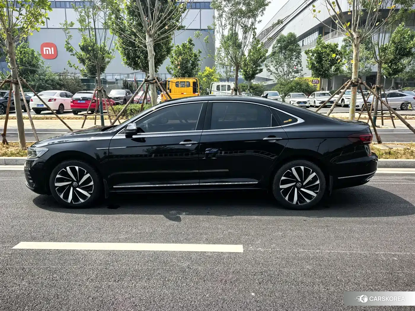 Volkswagen Passat 2021 Черный из Китая, фото 3
