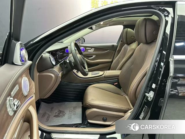 Mercedes-Benz E-class id 4333209 из Китая 9