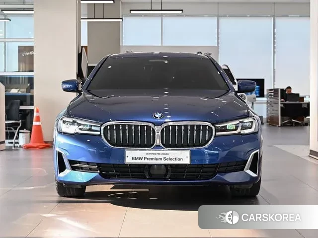 BMW 5 Series (G30) id 3412272 из Кореи 13