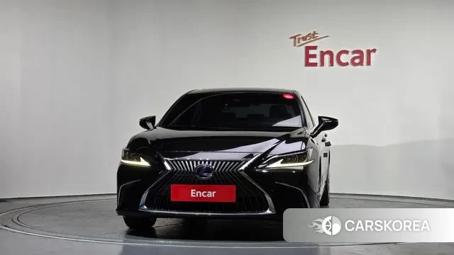 Lexus ES300h 7th generation id 3723618 из Кореи 13