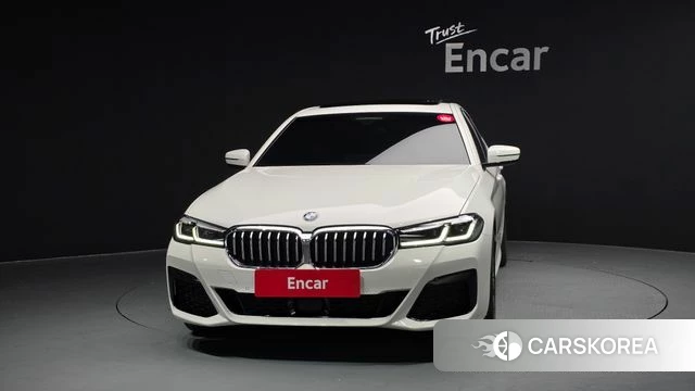 BMW 5 Series (G30) id 3935292 из Кореи 13