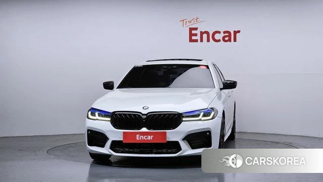 BMW 5 Series (G30) id 3829219 из Кореи 13