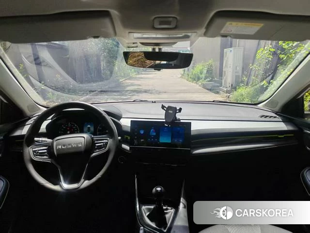 Roewe i5 2023 Белый из Китая, фото 3