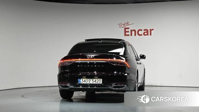 Hyundai The New Grandeur IG id 4720819 из Кореи 23