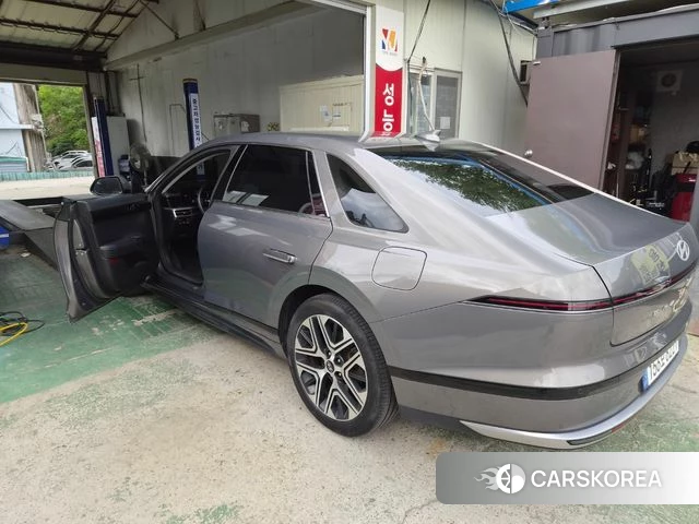 Hyundai Grandeur Hybrid (GN7) 2023 Песочный из Кореи, фото 3