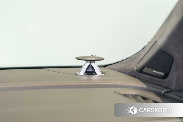 Audi SQ7 id 4260784 из Китая 15