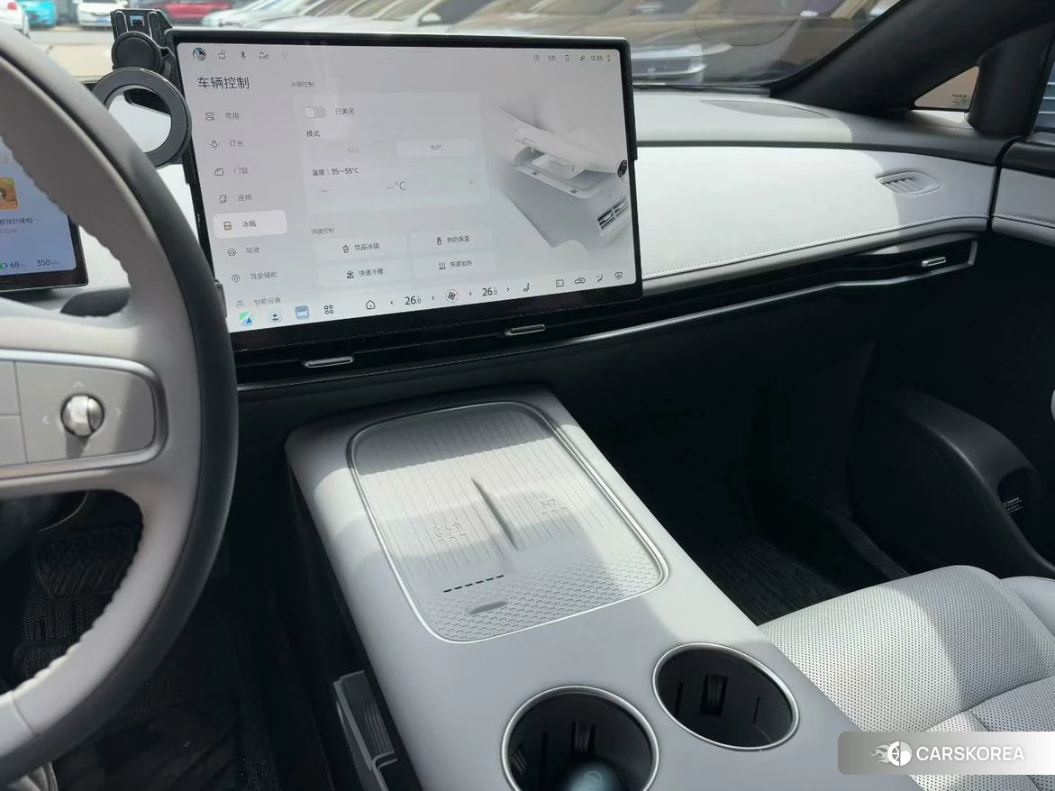Nissan N7 2025 Серебристо-серый из Китая, фото 3
