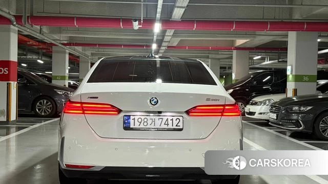 BMW 5 Series (G60) id 4650020 из Кореи 7