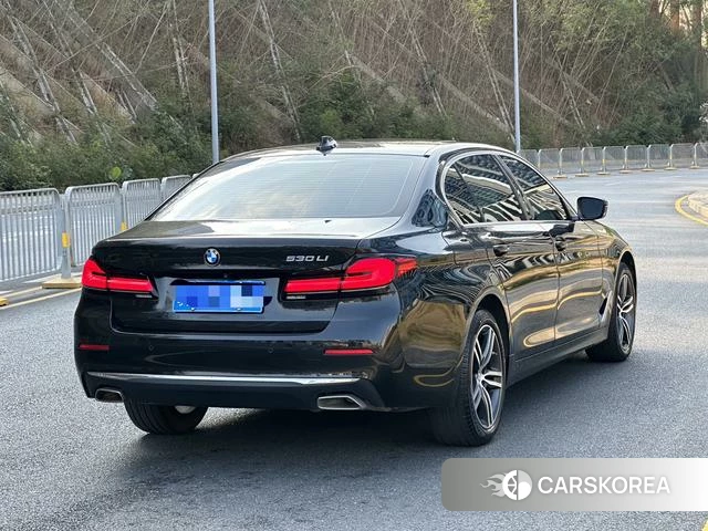 BMW 5 series 2021 Черный из Китая, фото 4