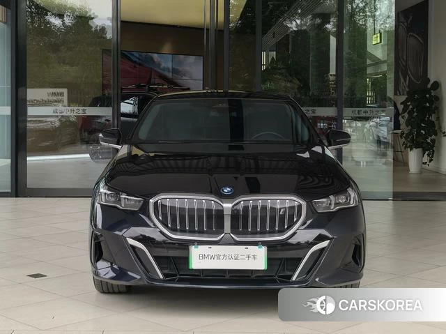 BMW i5 2025 Черный из Китая, фото 5