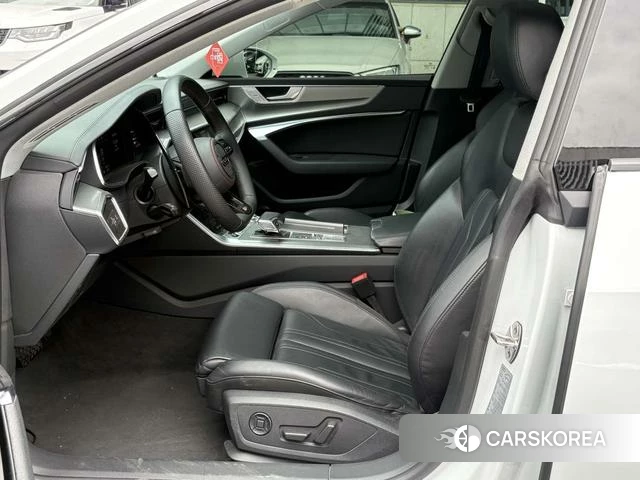 Audi A7 2023 Белый из Китая, фото 6