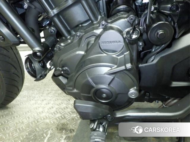 Engine photo