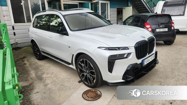 BMW X7 (G07) 2023 Белый из Кореи, фото 3