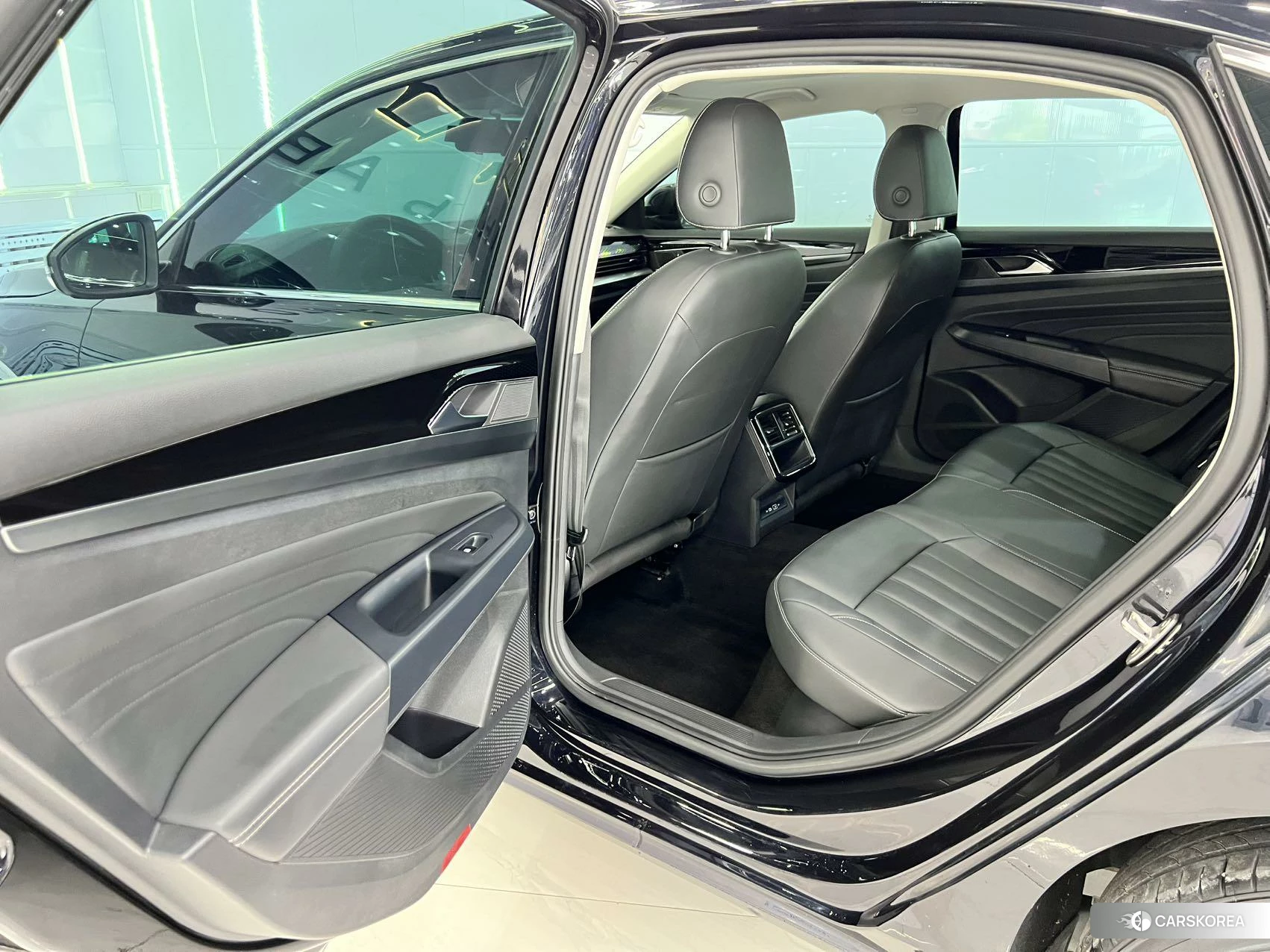 Volkswagen Passat id 4493197 из Китая 14