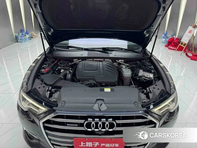 Audi A6L id 4260544 из Китая 10