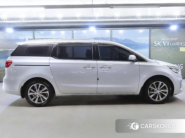 Kia The New Carnival id 4680240 из Кореи 13