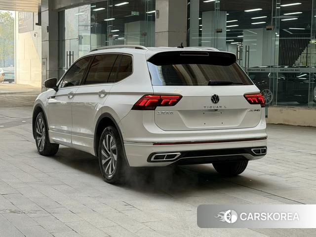Volkswagen Tiguan L PHEV id 4259708 из Китая 8