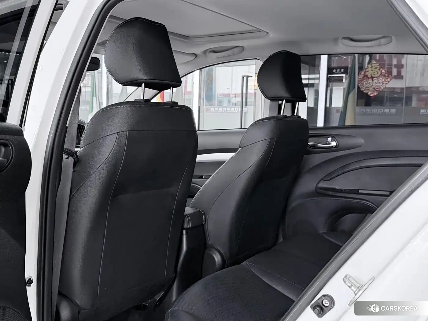 Kia Yi Ran 2023 Белый из Китая, фото 3