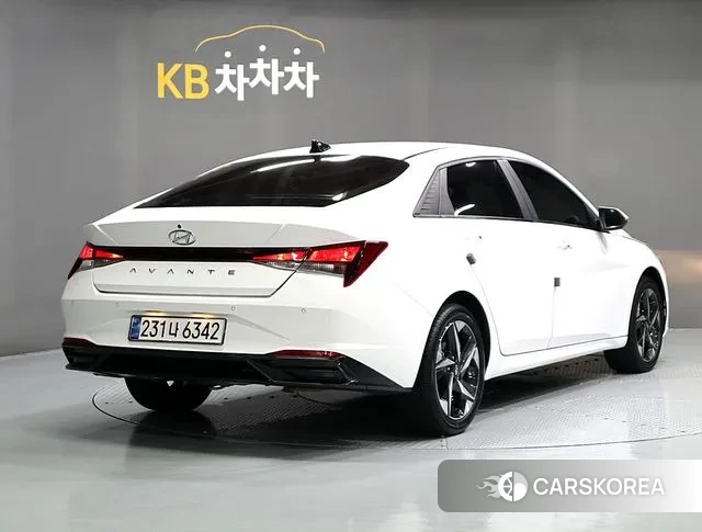 Hyundai Avante (CN7) id 3338767 из Кореи 13