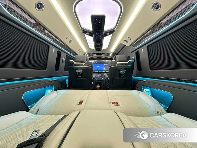 Toyota Hiace 2026 Черный из Китая, фото 5