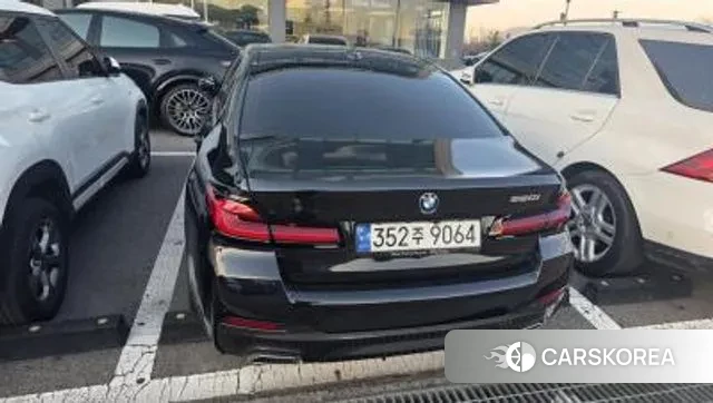 BMW 5 Series (G30) 2023 Черный из Кореи, фото 3